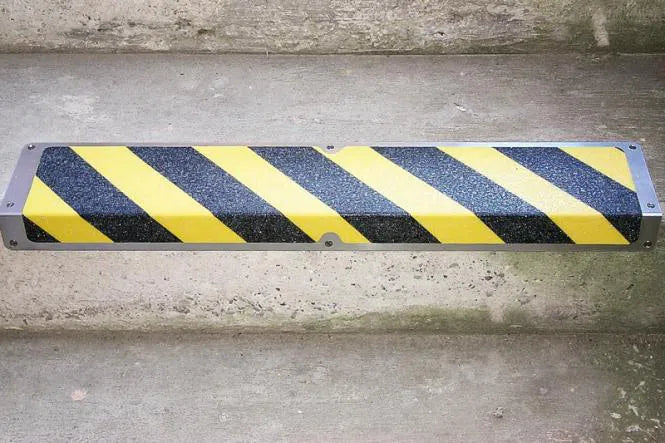 I18n Error: Missing interpolation value "Imagealt" for "Indlæs billede i Gallery Viewer, {{ Imagealt }}"