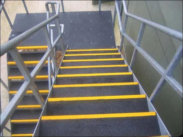 I18n Error: Missing interpolation value "Imagealt" for "Indlæs billede i Gallery Viewer, {{ Imagealt }}"