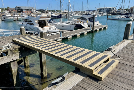 Skridsikker GRP Liste - Sort